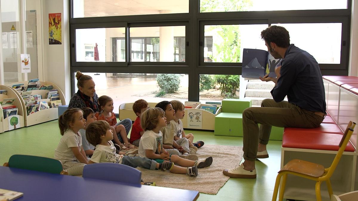 En el Liceo Francés Internacional de Palma los alumnos aprenden francés, español, inglés y catalán de forma natural.
