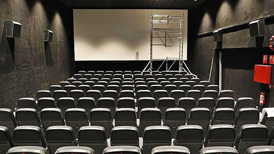 La sala del renovat Cinema Truffaut que obrirà divendres. | ANIOL RESCLOSA