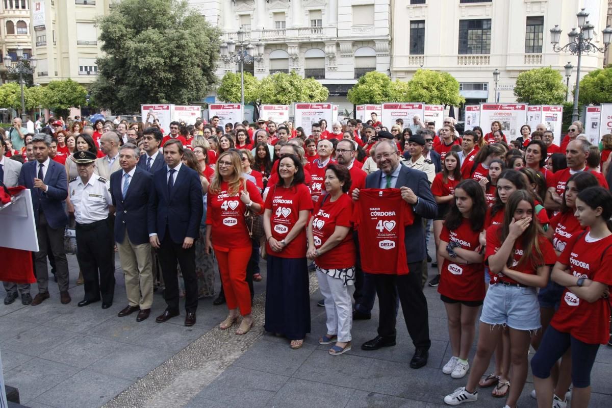 Las Tendillas se llena de 40 años de portadas de Diario CÓRDOBA sobre trasplantes