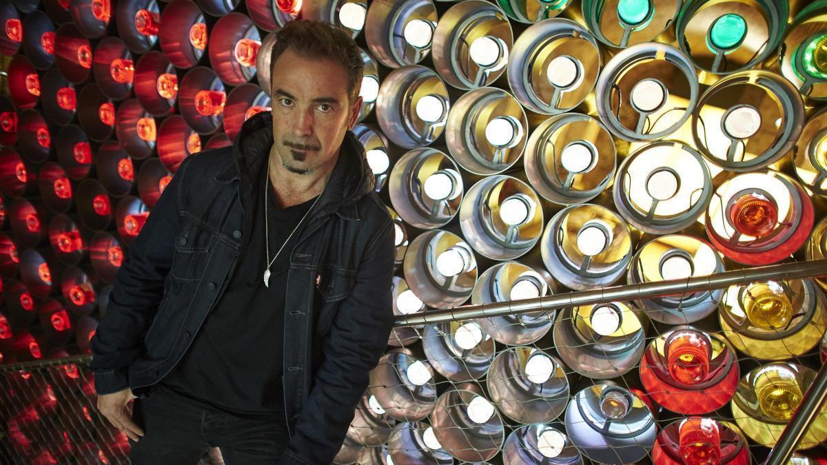Jordi Sánchez, miembro de OBK, grupo de pop electrónico que participará en el Festival Dance City de Elche el próximo mes de mayo