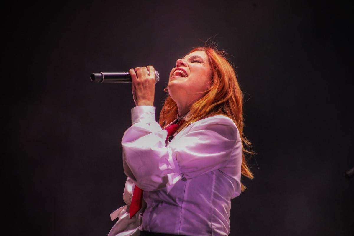 GALERÍA | Las imágenes más especiales del concierto de Leire Martínez en la Plaza Mayor de Zamora