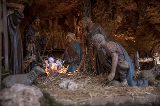 El belén del claustro de Sant Antoniet abre sus puertas a la Navidad