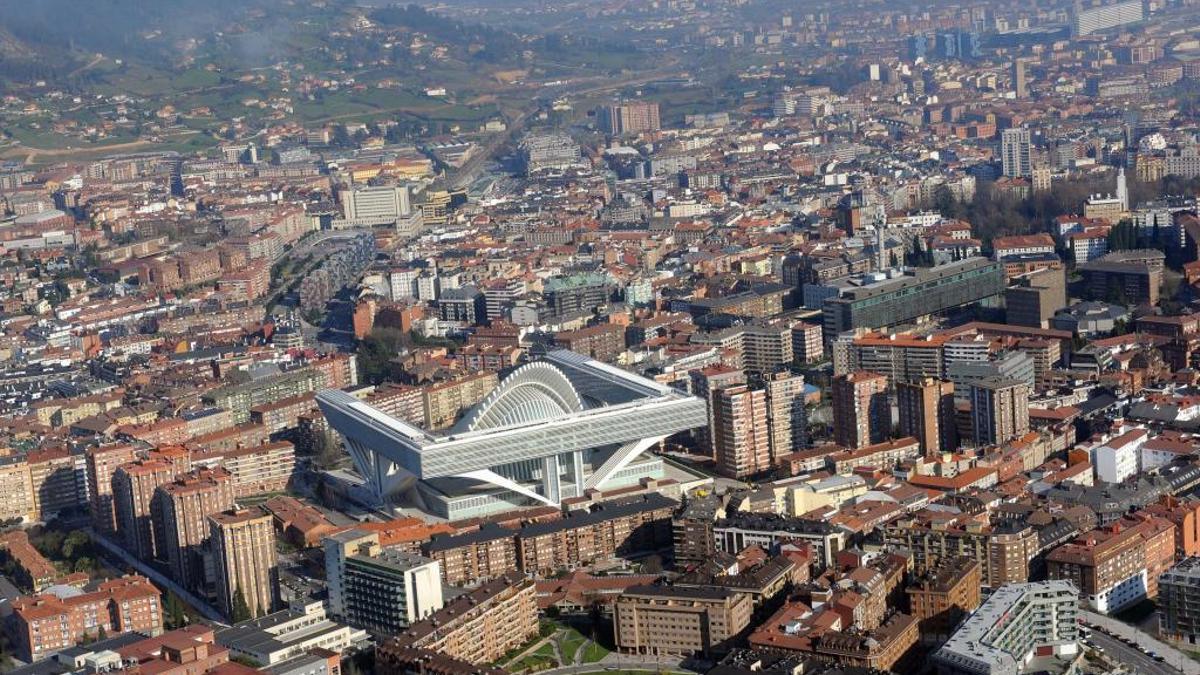 Vista aérea de Oviedo.