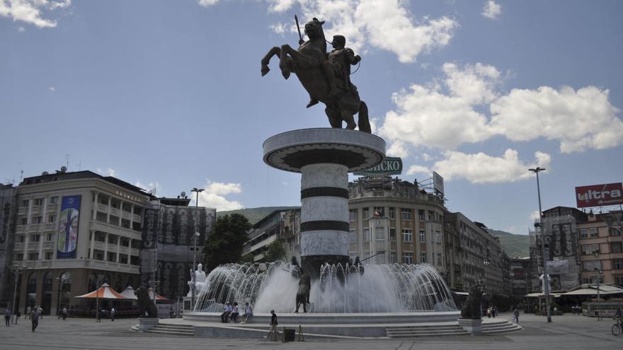 Plaça de Macedònia, la més gran de Skopje