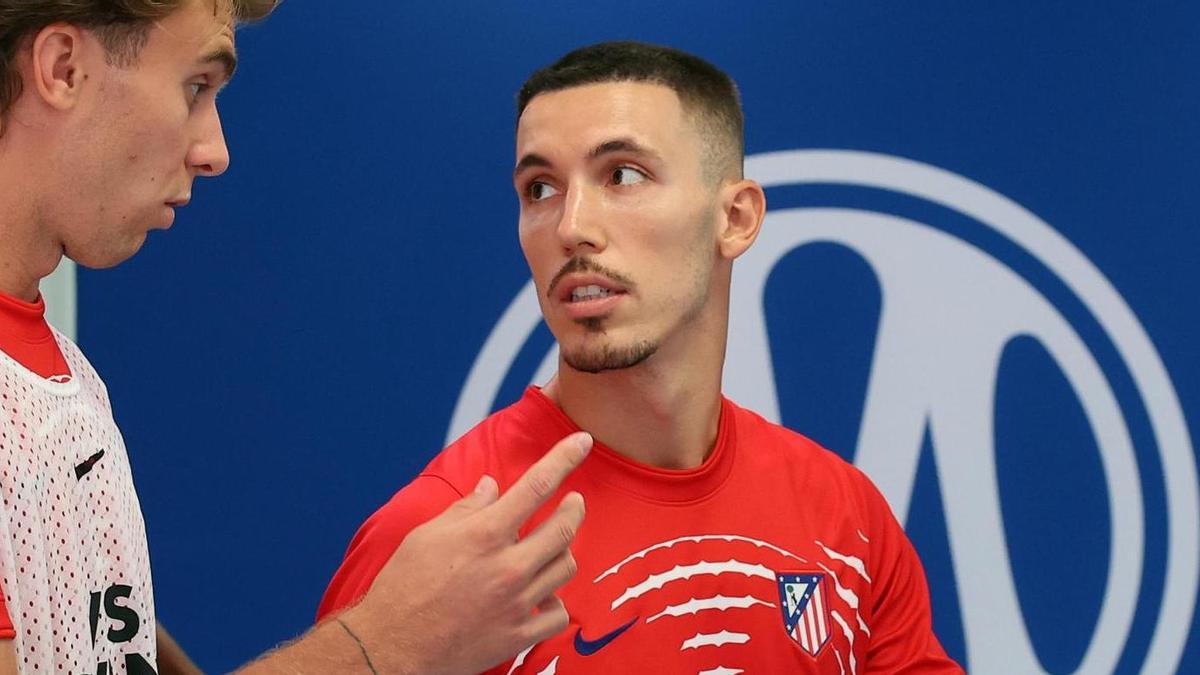 Grimaldo ya es una realidad en el Atlético: debut y victoria reafirmante contra el Marsella