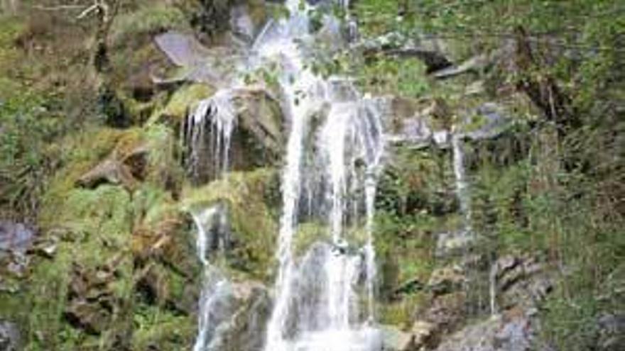 La cascada de Xurbeo, en Murias.