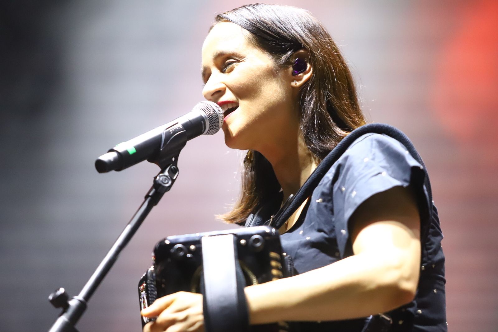 Julieta Venegas y Valeria Castro cantan en el teatro de la Axerquía