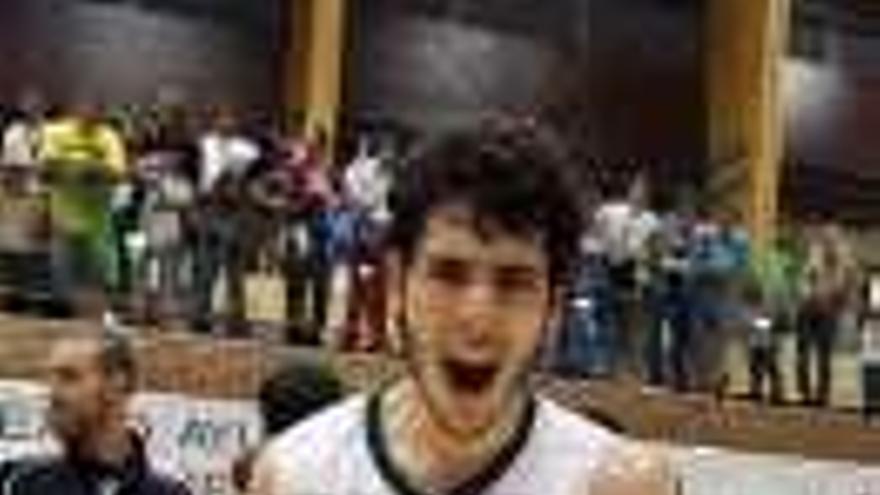 Abrines celebra el triunfo.