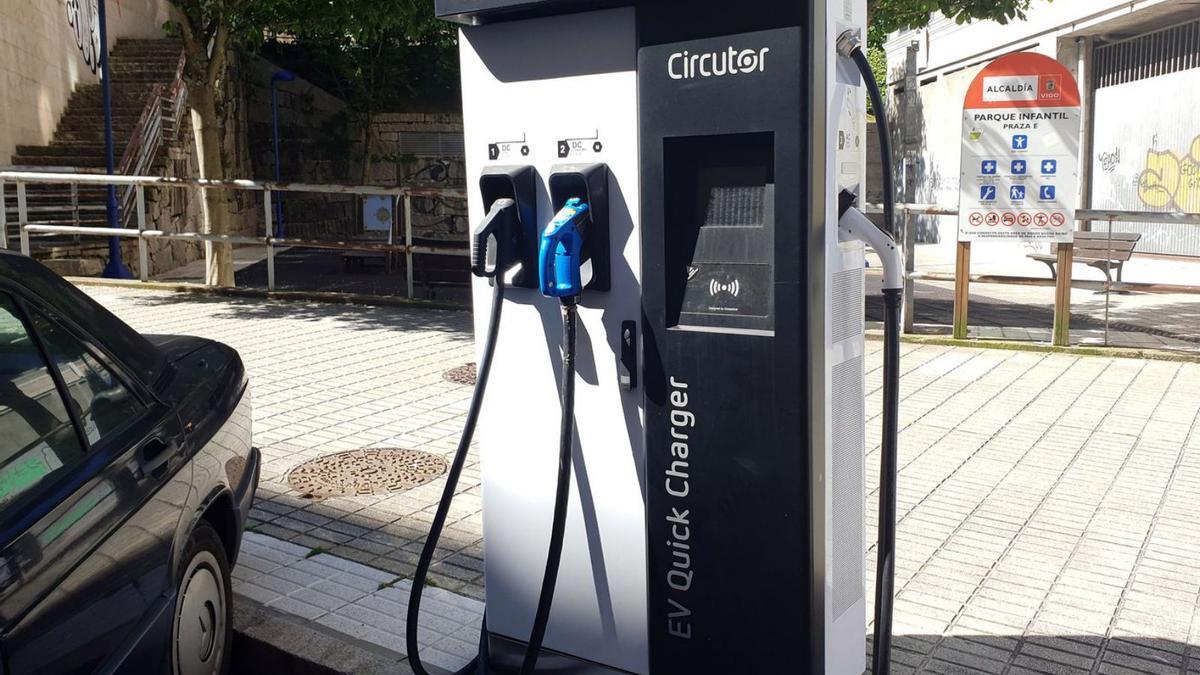 Cargador de vehículos eléctricos instalado en Vigo.
