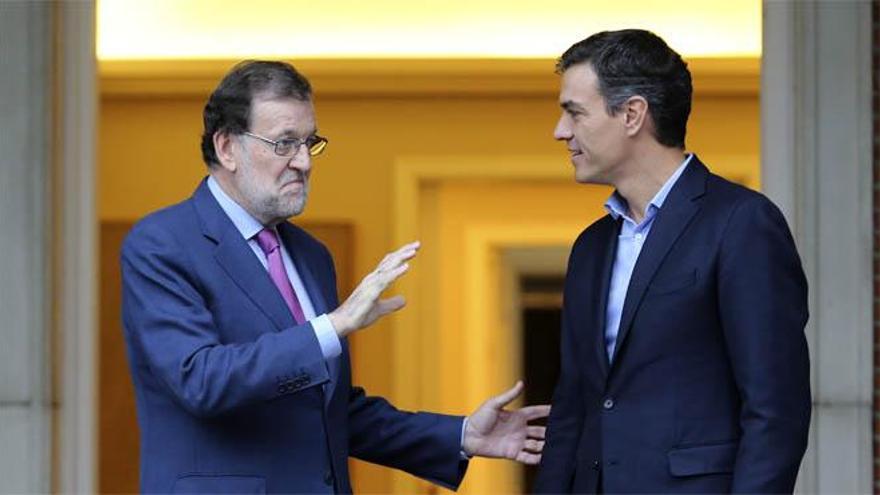 Rajoy y Sánchez se unen contra el 1-O y discrepan sobre el día después