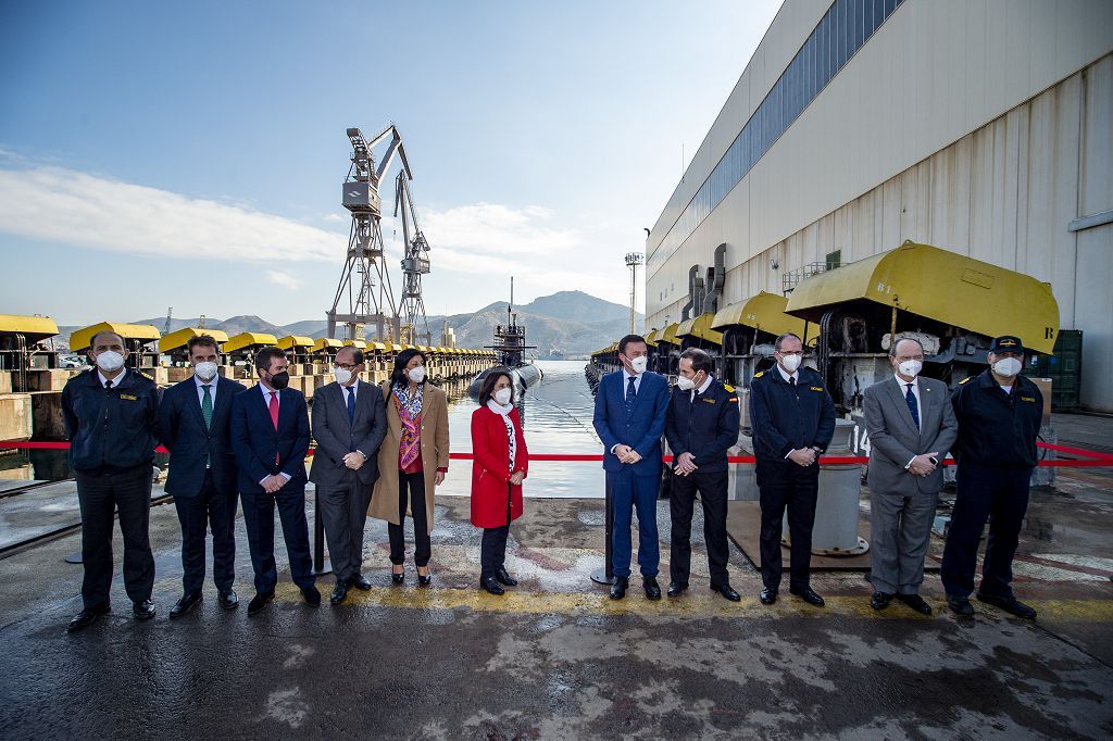 Margarita Robles visita las instalaciones de Navantia en Cartagena