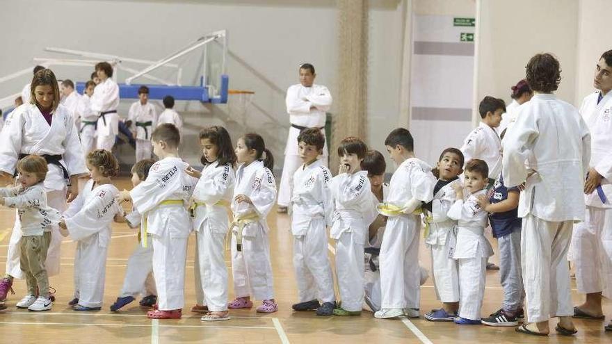 El Judo Avilés se viste de gala para celebrar que sigue creciendo