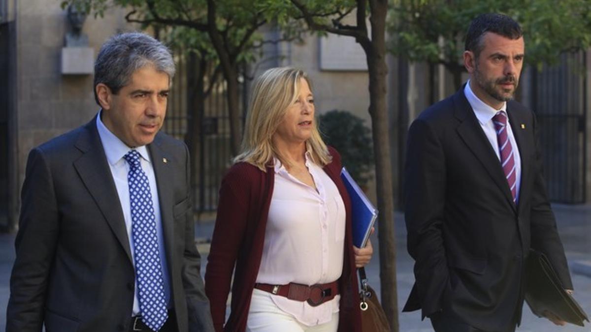 Francesc Homs, Joana Ortega y Santi Vila acuden a la reunión del Consell Executiu de este martes.