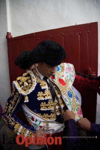 Ambiente en la corrida de toros de Finito de Córdoba, El Juli y Perera