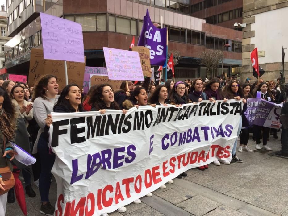 Manifestaciones en varios puntos de Galicia. // FdV