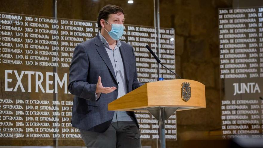 Francisco Javier Amaya, secretario general de Educación, esta mañana, en rueda de prensa.