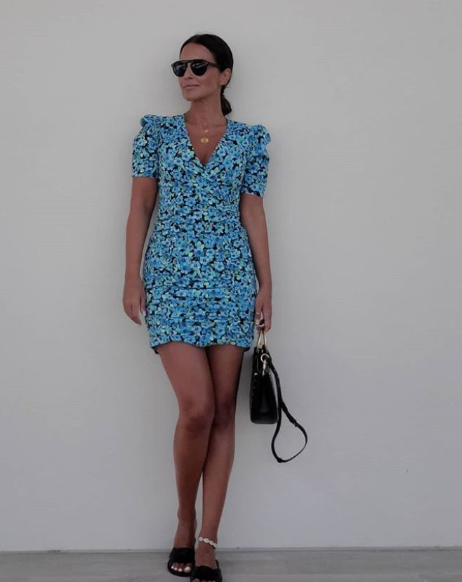 Paula Echevarría con vestido estampado de Stradivarius