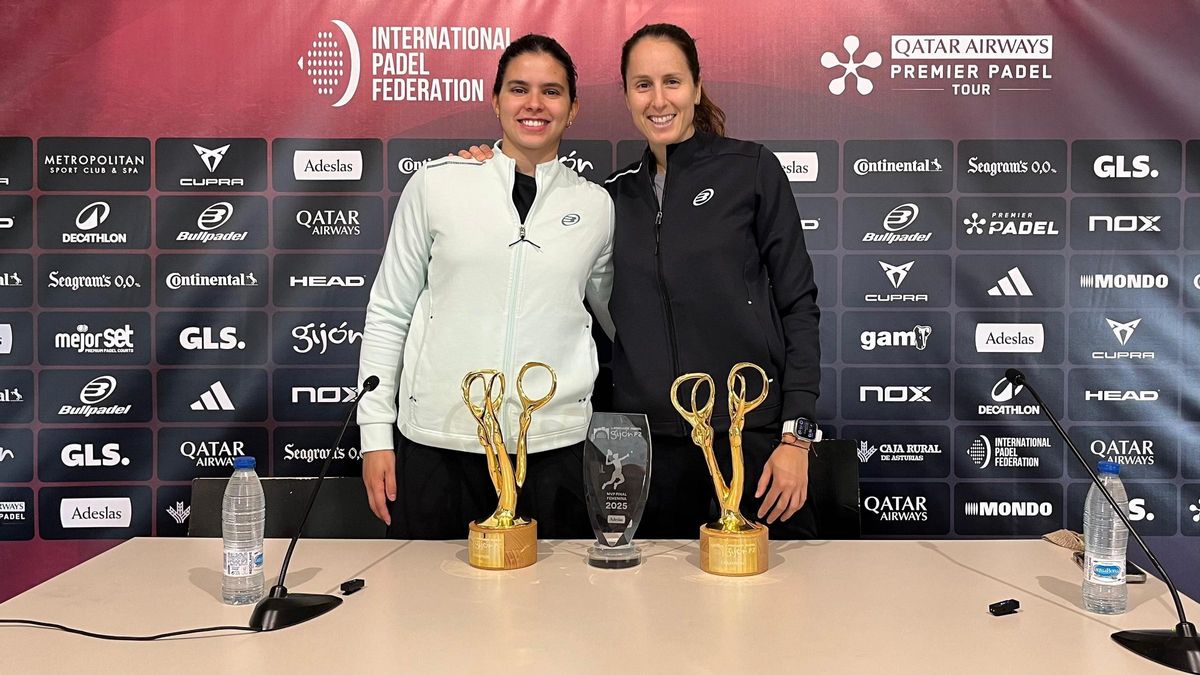 Delfi y Gemma en la rueda de prensa tras la victoria