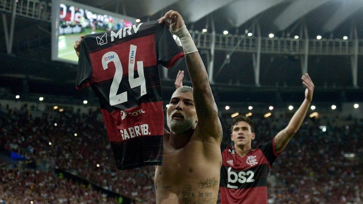 Gabriel Barbosa celebra un del Flamengo en uno de los últimos partidos en Maracaná el pasado mes de febrero.