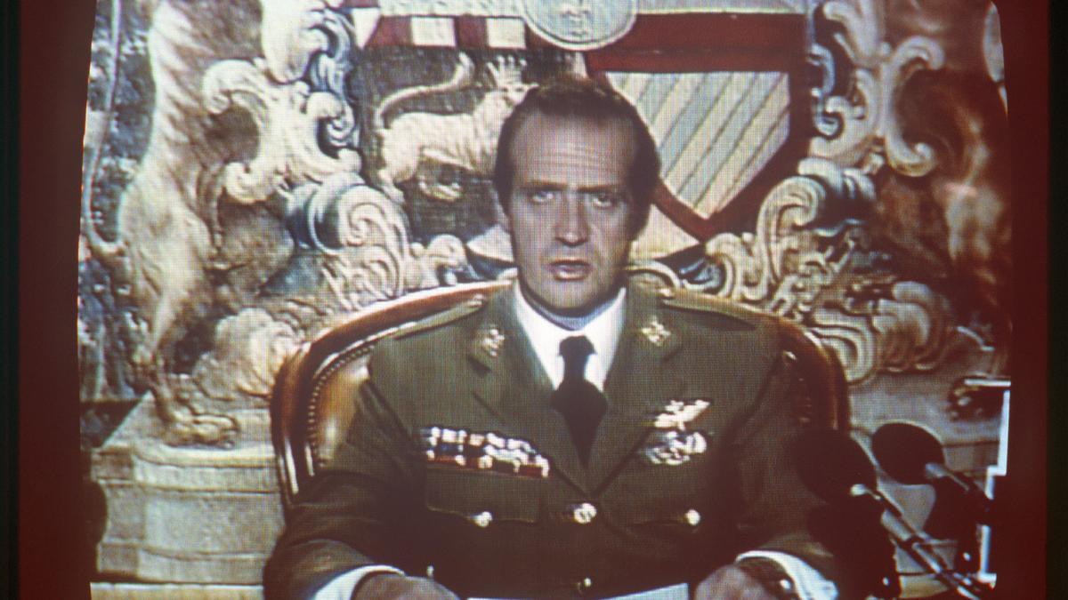 El rey Juan Carlos, durante su alocución la madrugada del 23-F