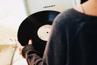Per què ara comprem més vinils si el CD sona millor i és més barat?