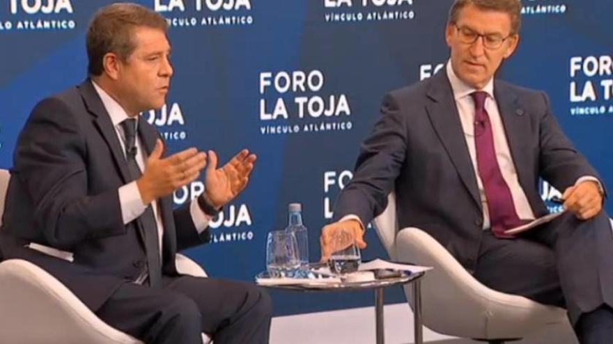 García-Page y Núñez Feijóo en el Foro La Toja.