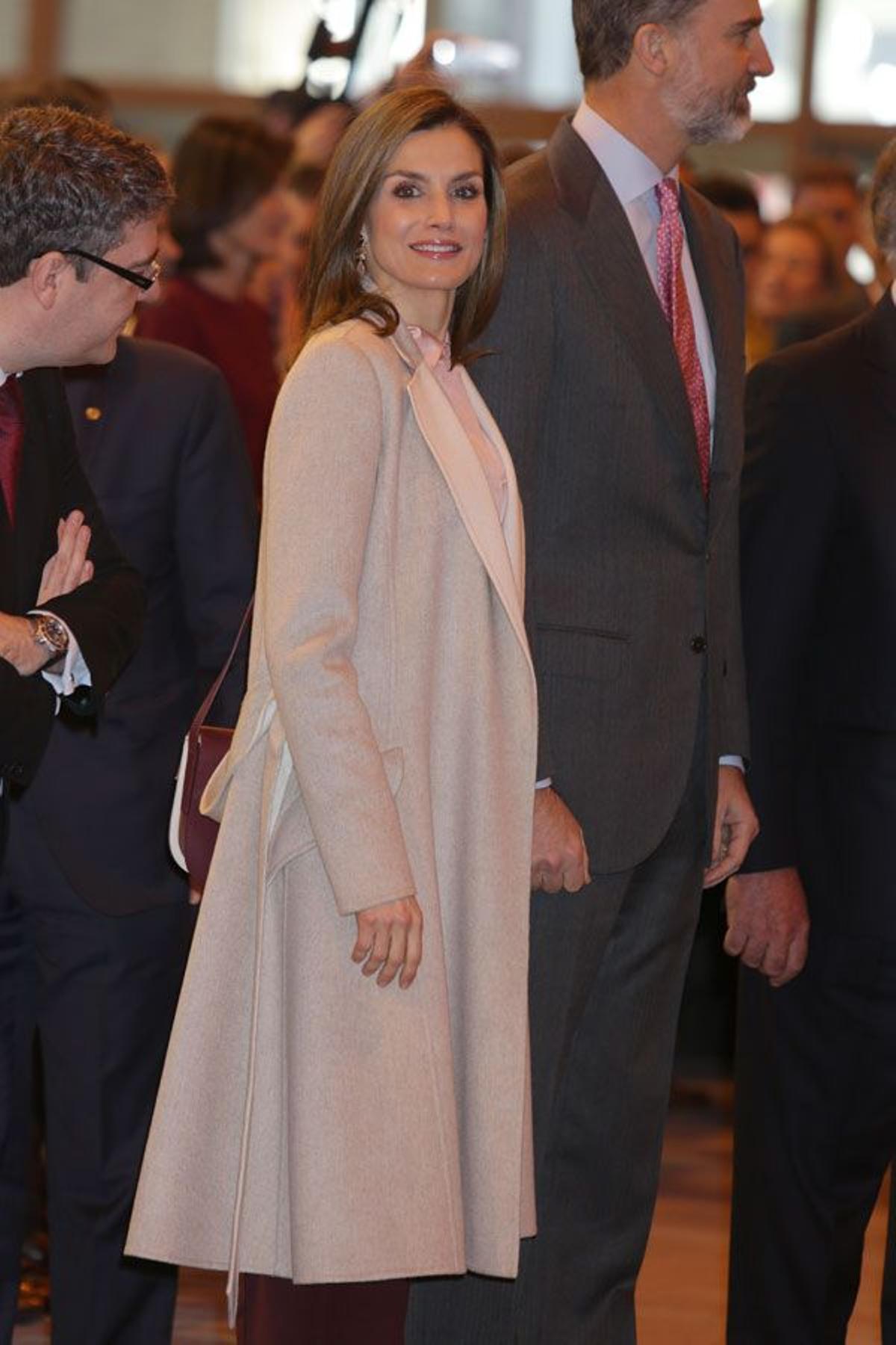 El abrigo de Hugo Boss de Letizia Ortiz