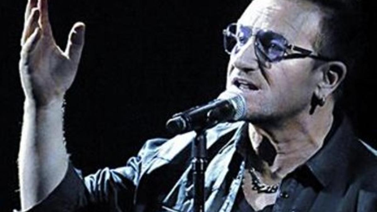 Bono, de U2, en un concierto en Berlín.