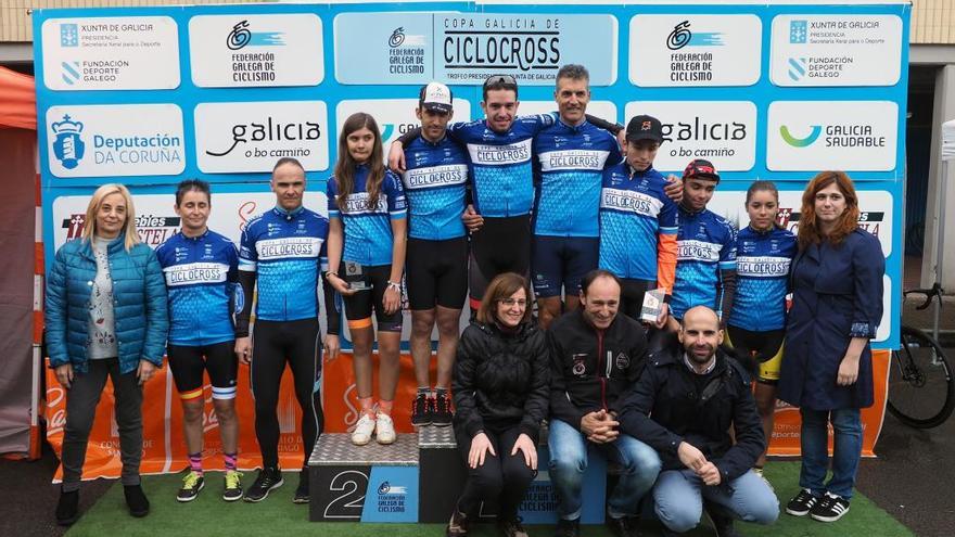 Podio de la prueba de la Copa Galicia de ciclocross disputada en Santiago. // Luz Iglesias