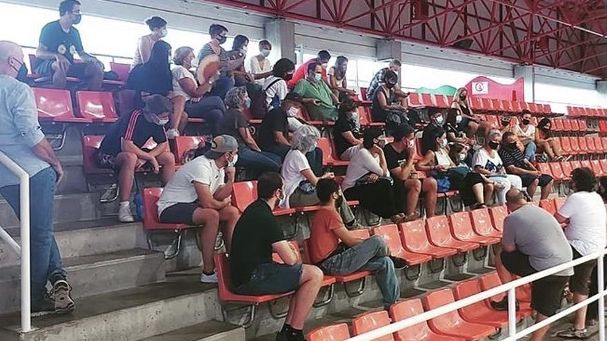 L&#039;assemblea del Club Voleibol Figueres al pavelló Roser Llop