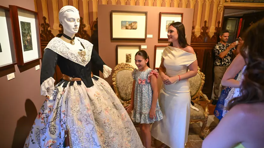 Así son los nuevos trajes de las damas y reinas de Elche disañados por Jorge Faubel