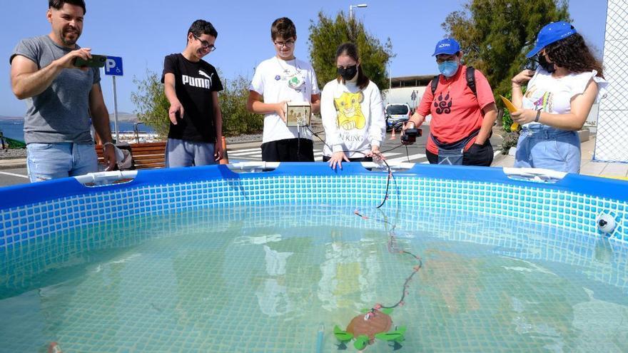 El taller escolar de robótica marina en Plocan innova en energías renovables y 3D