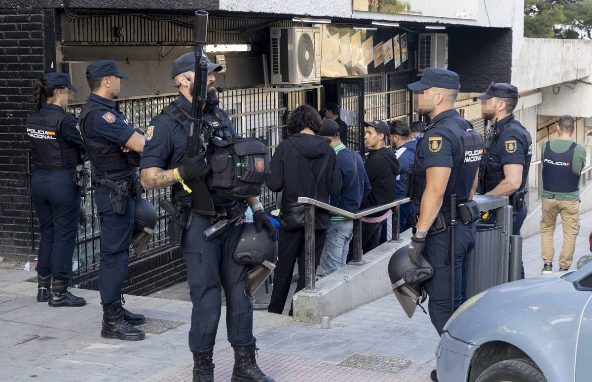 Siete detenidos en un amplio operativo policial de seguridad en la Zona Norte de Alicante