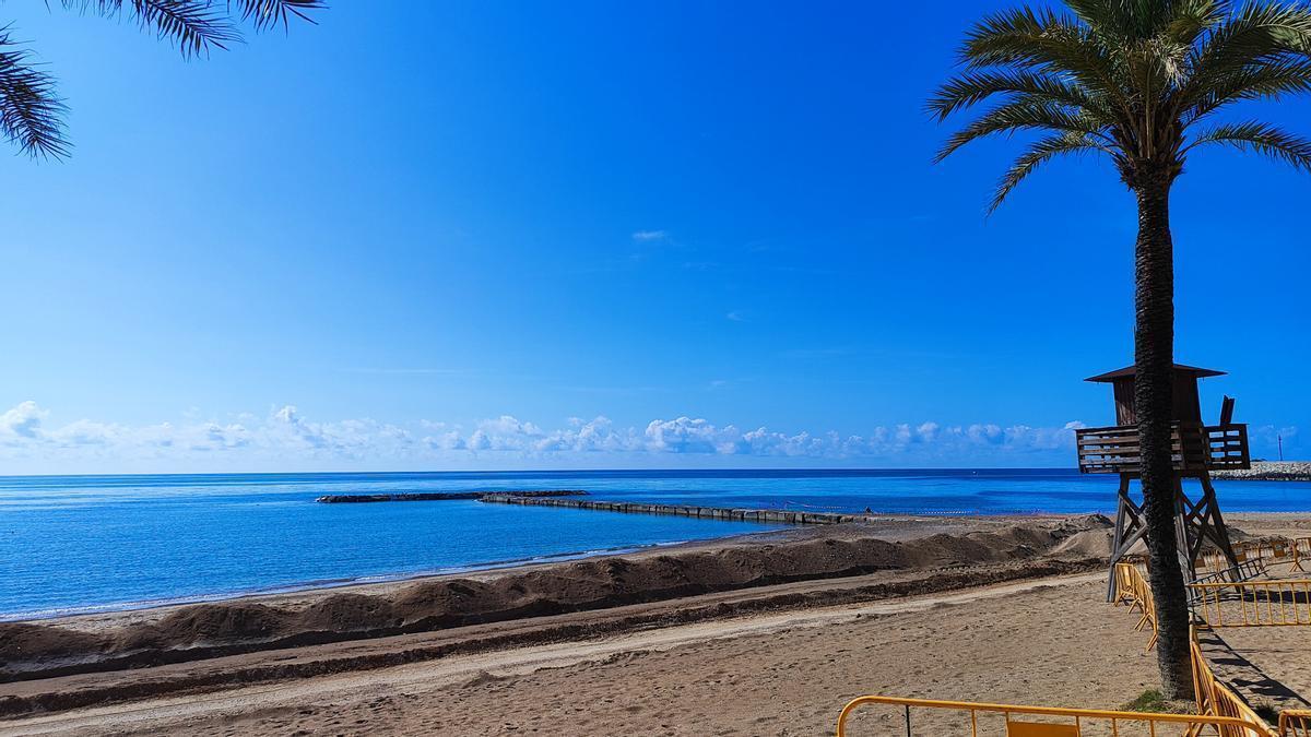 A partir de hoy retirarán las vallas del tramo de la playa Fortí, que estaba cerrado al baño hasta que finalizaran las tareas de construcción de los espigones.