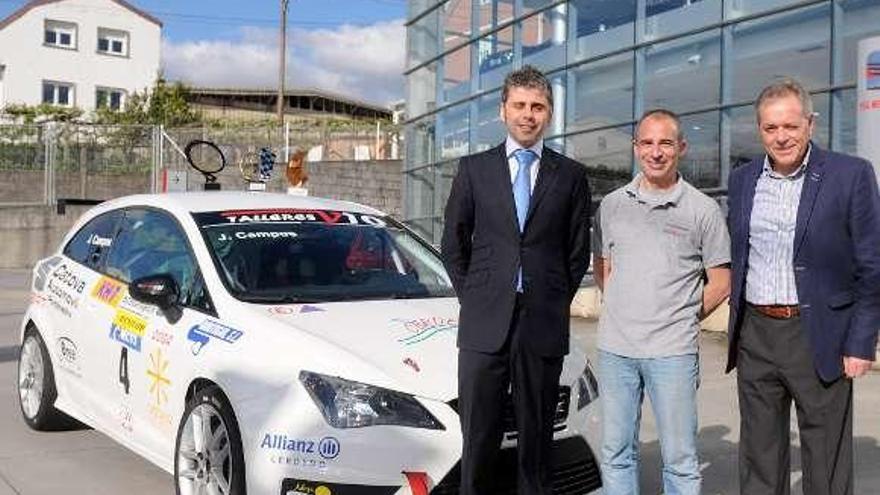 Un momento de la presentación del coche de Campos. // G. Santos