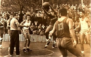 Historia del baloncesto vigués: aquellos pioneros de los años 30