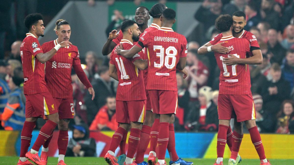 El Liverpool es líder de la Premier League y de la Champions.