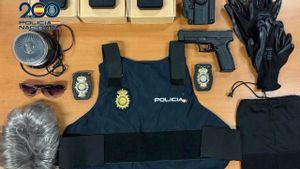 Material incautado al sospechoso en su domicilio.