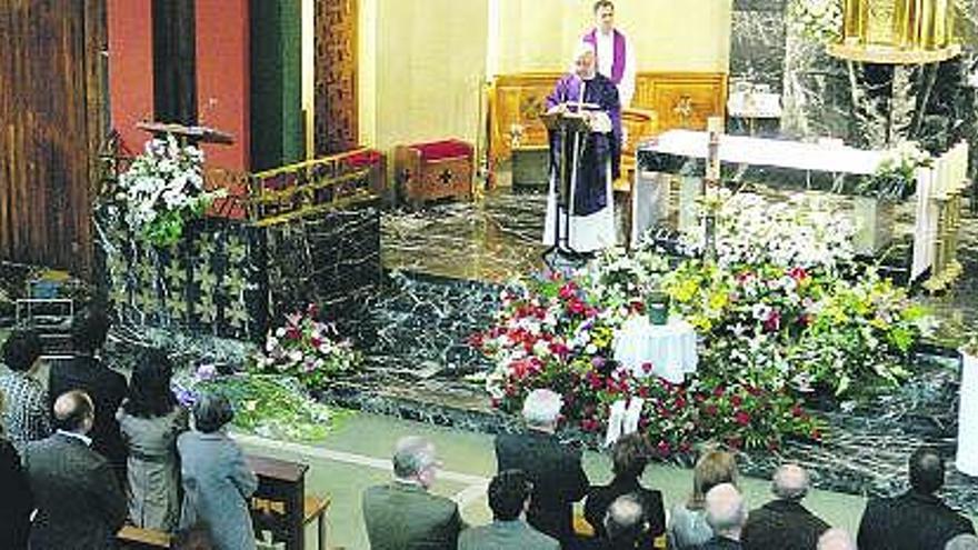 Funeral por Miguel Álvarez, profesor de la Facultad 
 de Química