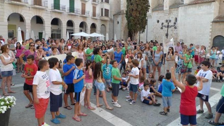 La manifestación que tuvo lugar el verano del 2014 para rechazar la integración de los centros.