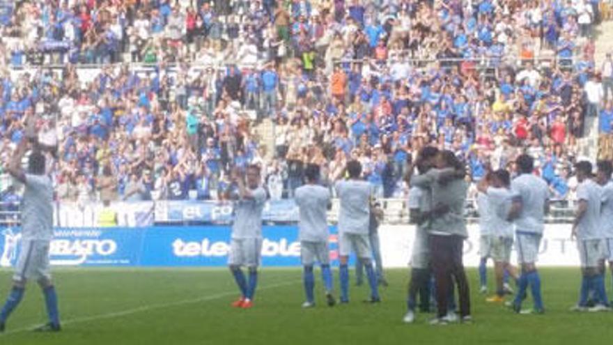 El Oviedo celebra el campeonato con su afición