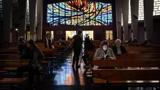 Un grupo de católicos pide al juzgado que frene el derribo de una iglesia en Barcelona