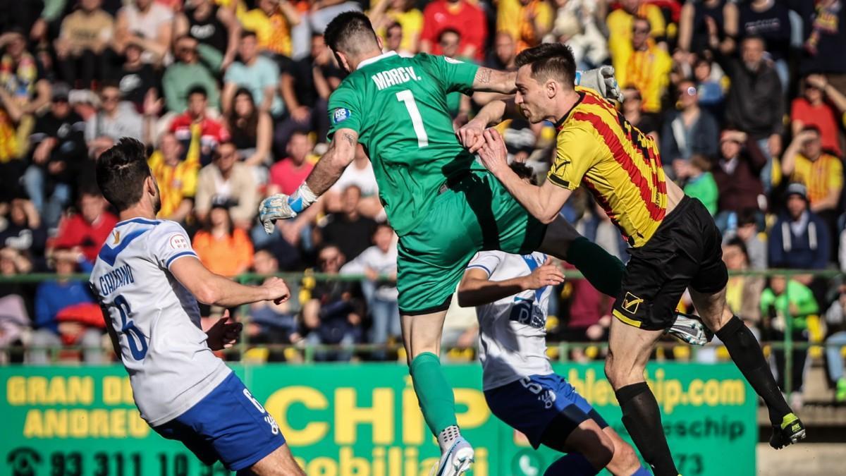 El último Sant Andreu-Europa fue un derbi muy tenso