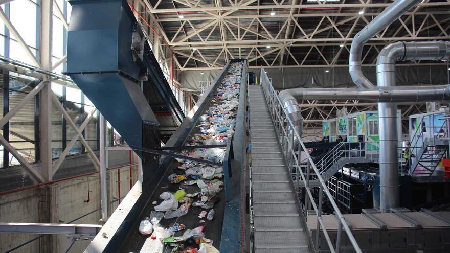 Benidorm pide 2’8 millones a la UE para implantar nuevos sistemas de recogida selectiva de basura