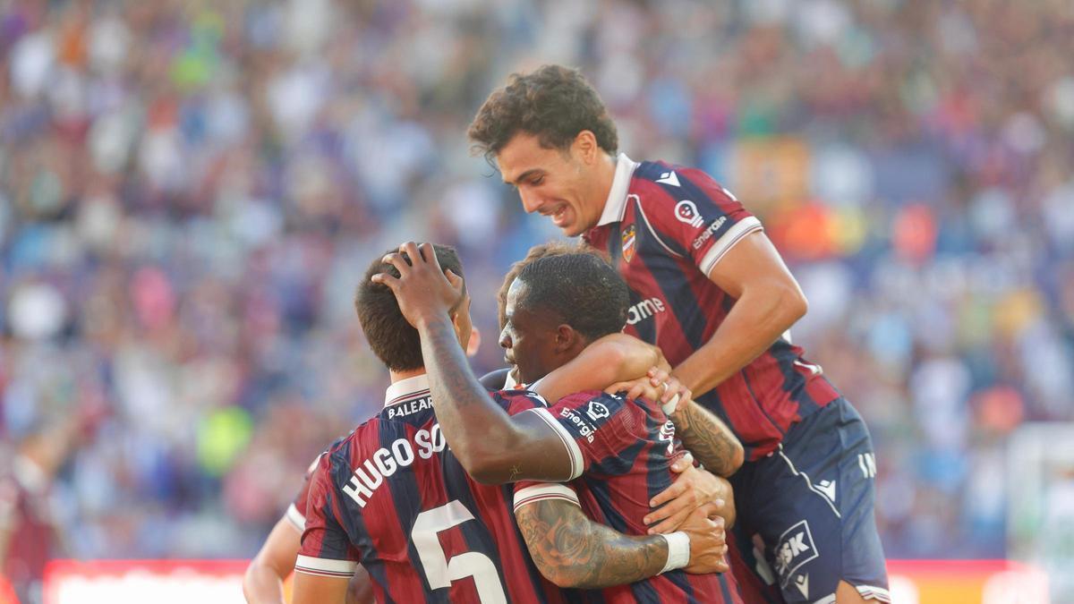 Todas las imágenes de la aplastante victoria del Levante contra el Betis