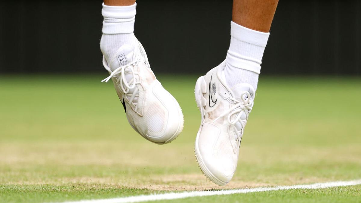 Carlos Alcaraz se convierte en el quinto caballero de Wimbledon
