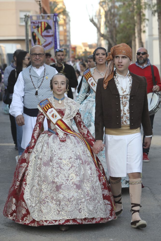 Visita de cortesía a las fallas del Port de Sagunt