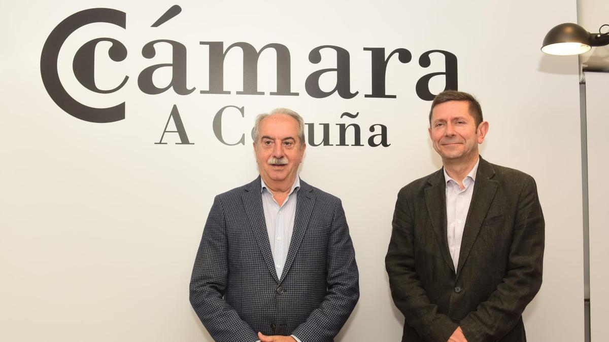 El presidente de la Cámara de Comercio de A Coruña sobre las rutas prioritarias para Alvedro: "La demanda empresarial genera un tráfico recurrente y menos estacional"