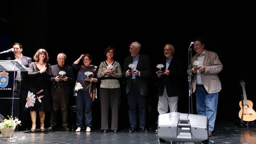Un escritor zamorano consigue el premio de novela encina de plata