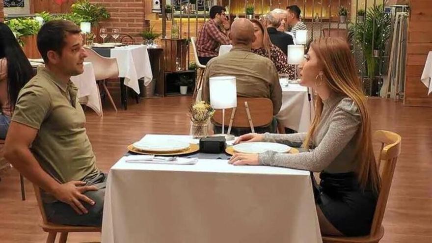 Deja plantada a su cita en First Dates porque no sabe bailar: &quot;Me he bloqueado&quot;